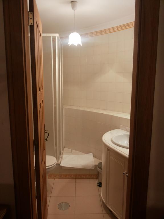 Bed and Breakfast Estrebuela House Paredes  Esterno foto